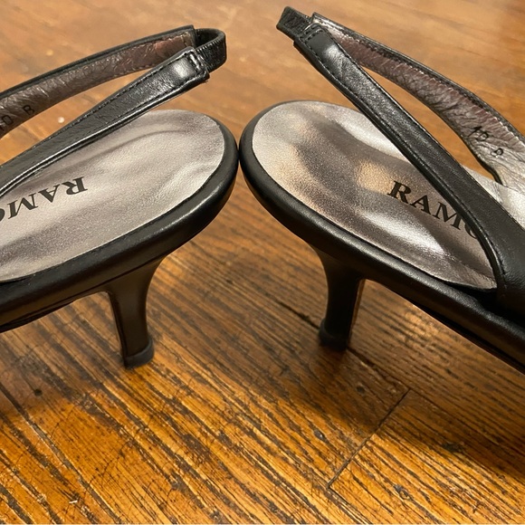 Ramon Tenza Black Heeled Leather Sandals with Zipper Detail - Picture 6 of 7